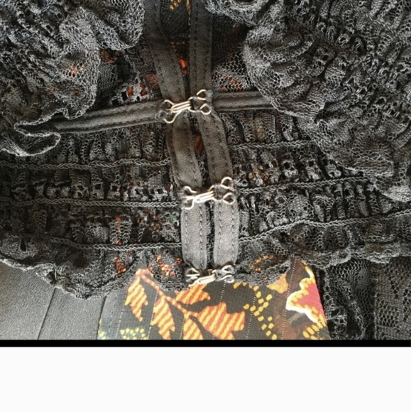 BCBG Generation Tiered Mock Dress - Picture 4 of 5